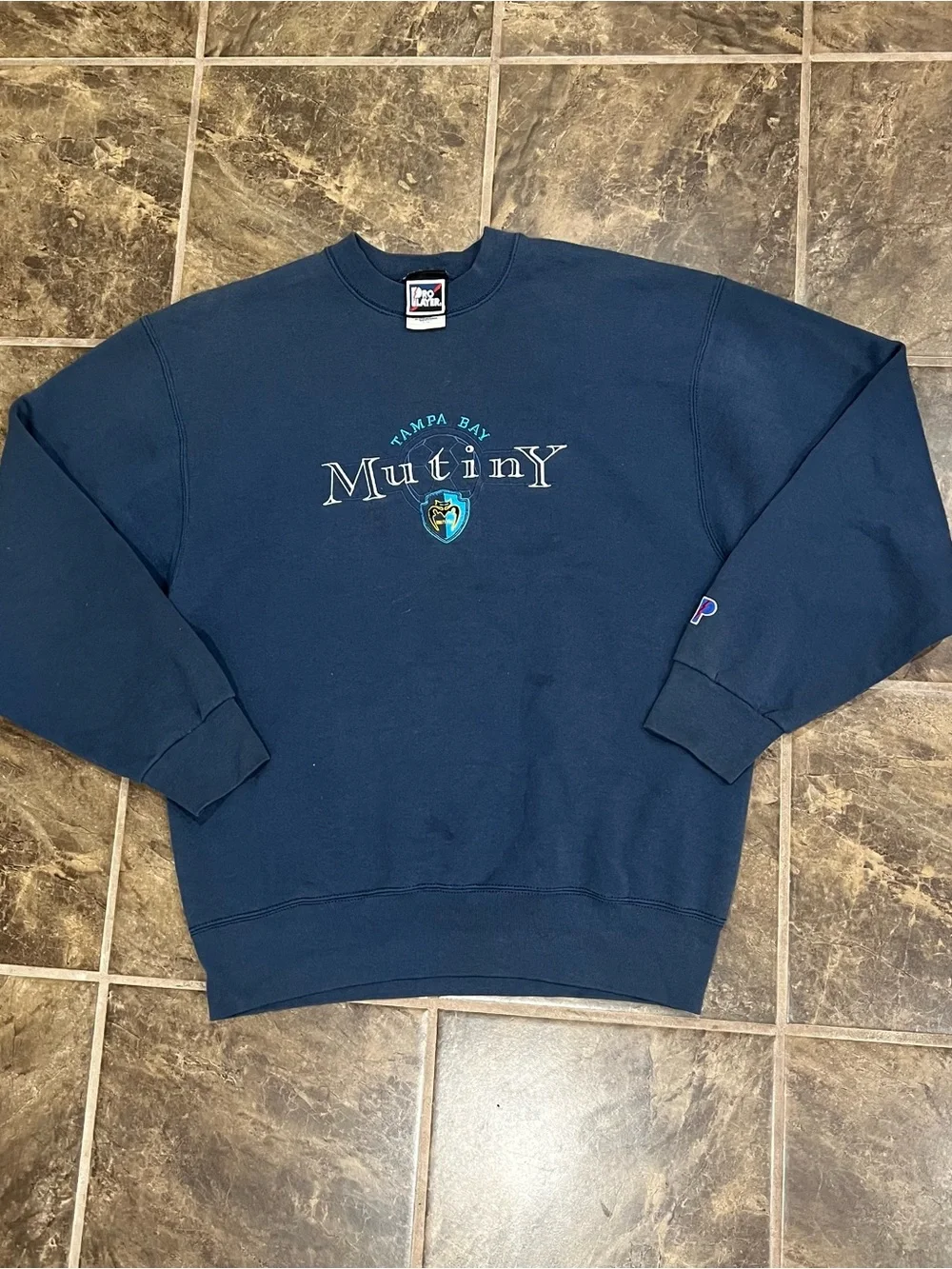 Vintage Logo 7 Tampa Bay Mutiny MLS Embroidered Sweatshirt Crewneck Size L